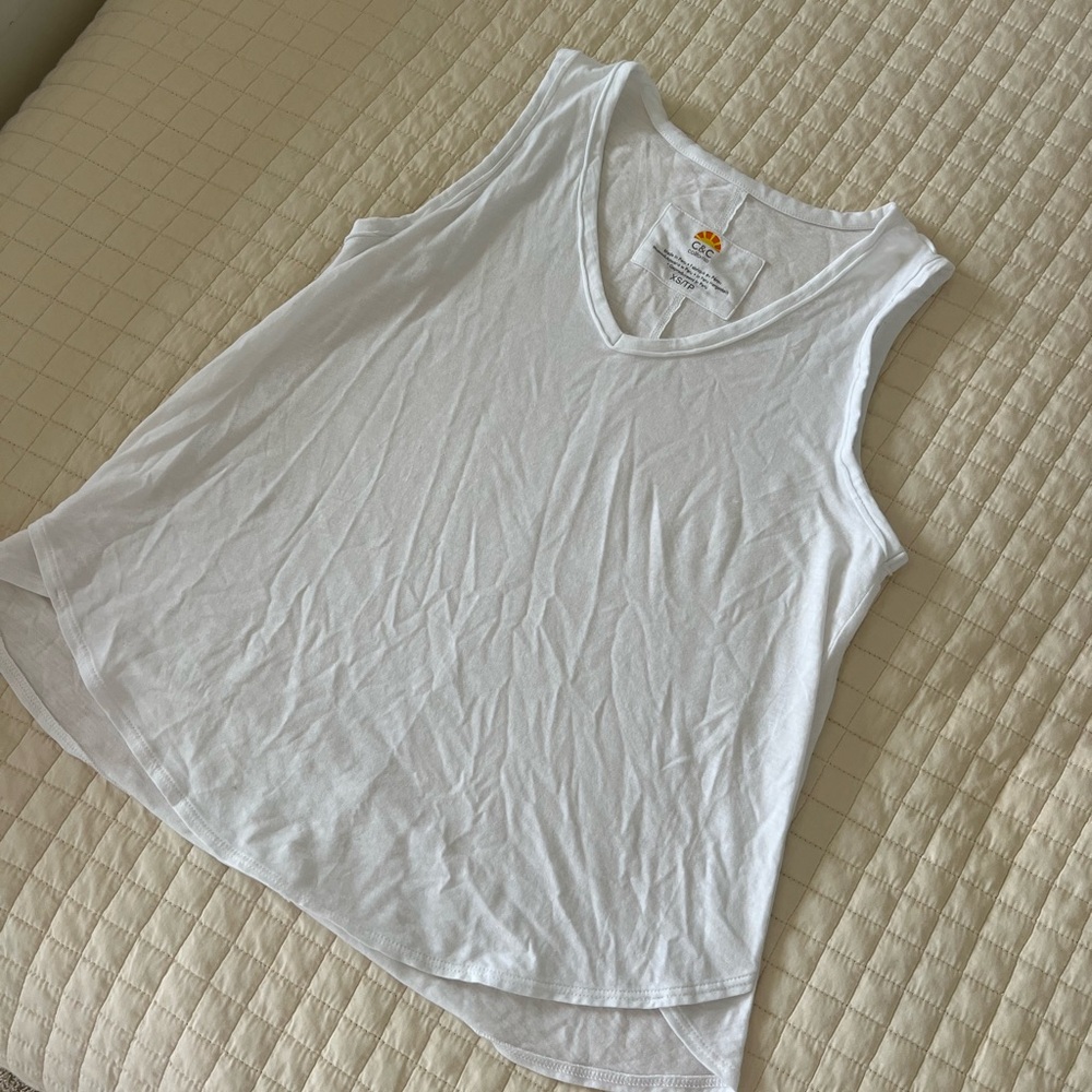 Perfect flowy white tank top